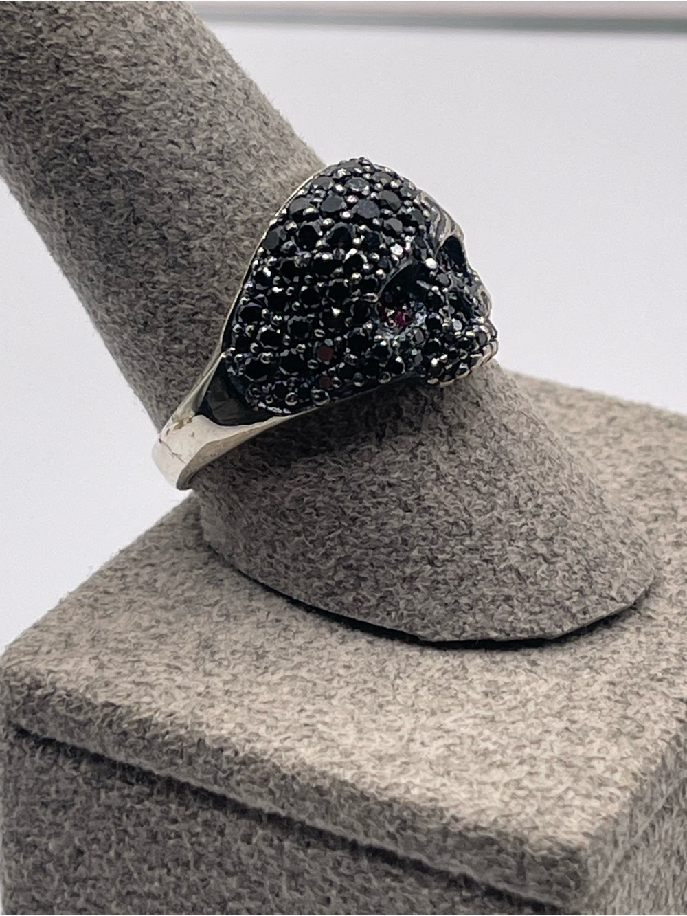 David Yurman Sterling Silver Skull Ring with Black Diamonds and Rubies - Picture 6 of 16